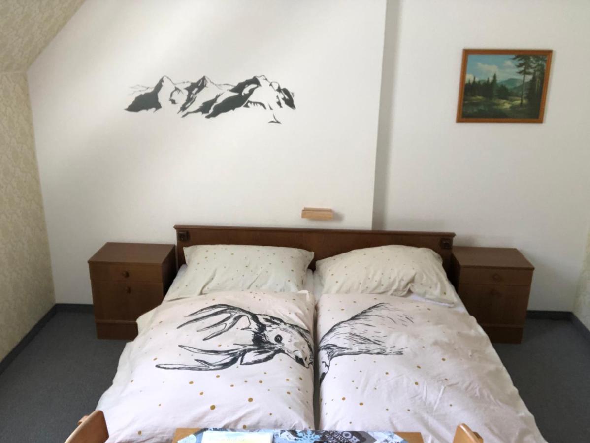 Gasthof Zum Maurer Hotel มาเรียตเซลล์ ภายนอก รูปภาพ